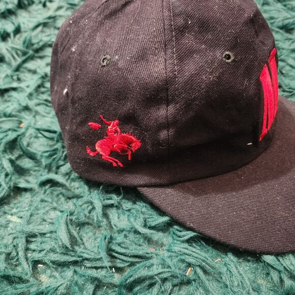 Vintage Marlboro Adventure Team Hat Black Red M Logo Vanguard Strapback Cap - Picture 4 of 7